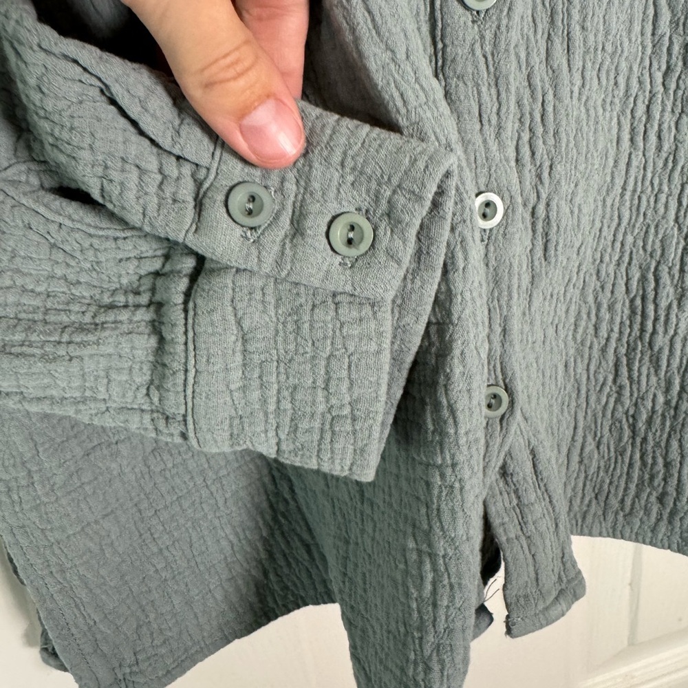 Sadie & Sage Sage Green Button Up Long Sleeve Cri… - image 5